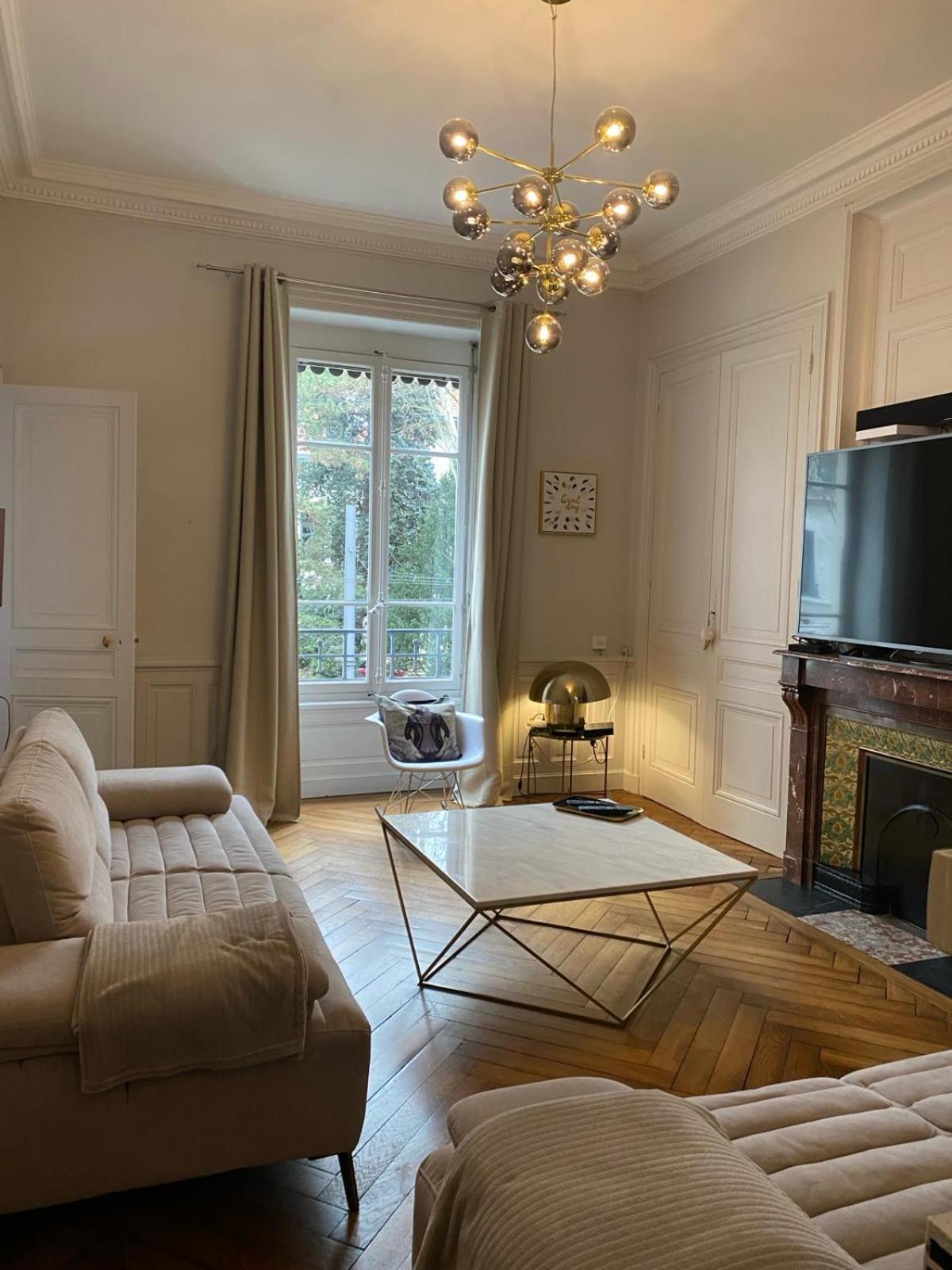 Belges Apartment